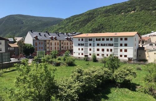 Biescas Hotel | Family-Friendly Retreat at Biescas San Roque, Rated 8.7/10