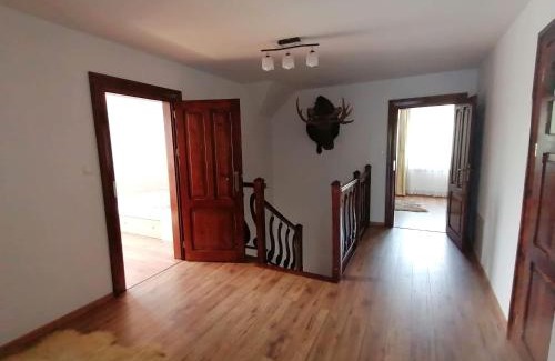 Bukowiec House | Discover Biesczadnik: Child-Friendly Getaway with Kitchen