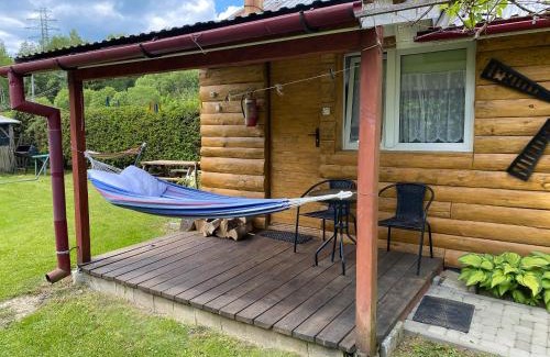 Lutowiska Ski Chalet | Cozy Bieszczady Smolnik Cottage: Pet-Friendly Retreat