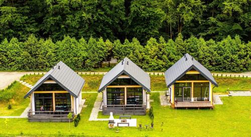 Myczkow House | Oceanfront Escape at Bieszczadzka Pauza - Rated 9.7/10