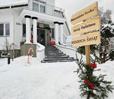 Ustrzyki Dolne Villa | Discover Bieszczadzka Perełka: Oceanfront Retreat with Pool