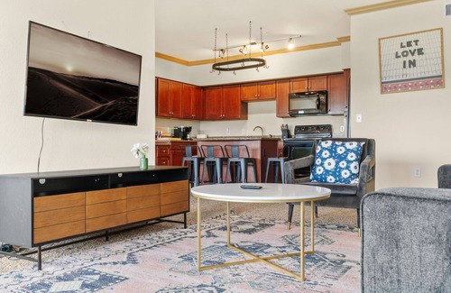 McNeil Apartment | Big 2BD/2BA in Champion City Park 8353