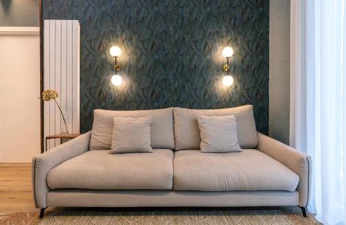 Egia House | Spacious 4-Star Rooms with Parking in Central Location