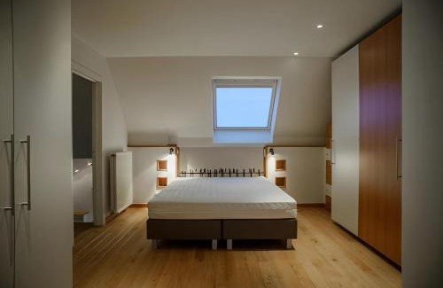 Heist Apartment | Spacious Triplex in Knokke with Family-Friendly Amenities