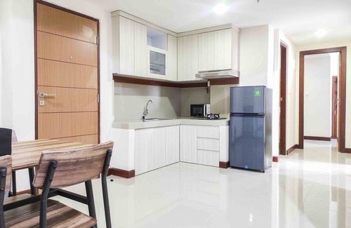 Panakkukang Apartment | Comfortable 3BR Retreat with Pool at Vida View Apartment