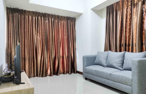 Panakkukang Apartment | Comfortable 3BR Retreat with Pool at Vida View Apartment