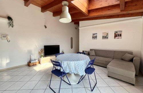 Acquabella Apartment | Pet-Friendly Elegance at BIG Attico Goldoni by Duomo