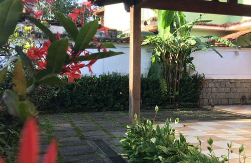 Mangaratiba House | Oceanfront Big Beach Holiday Home with Pet-Friendly Perks