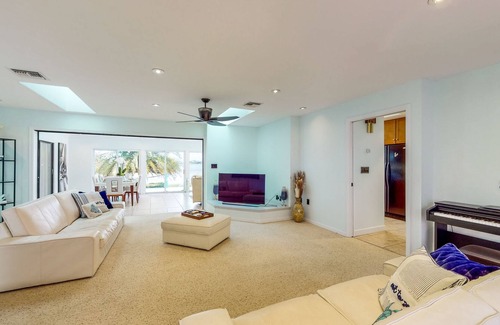Forest City House | Big Bear Lake House with Private Dock & Kayaks - Wall-to-Wall Lake Views