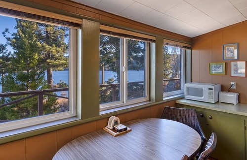 Fawnskin Cabin | Experience Big Bear's Unique Location with Mountain Views