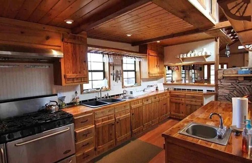 Terlingua Cabin | Pet-Friendly Getaway at Ten Bits Ranch - Room #4