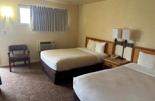 Great Bend Hotel | Pet-Friendly Big Bend Traveler's Inn with Family Amenities