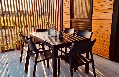 Metlika House | Experience BIG BERRY Kolpa - MerryBerry Mobile House Retreat
