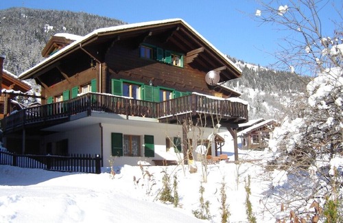 Fieschertal Ski Chalet | Spacious Chalet with Sauna Near Cable Car and Private Park