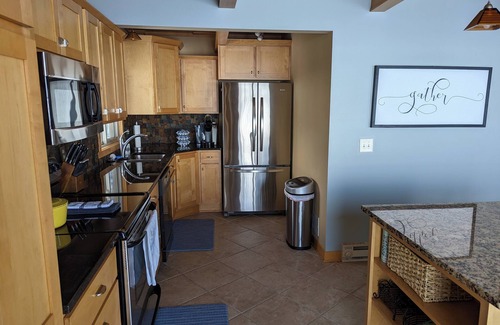 Audubon House | Big Cormorant Home for Lake & Snowmobiling Fun!