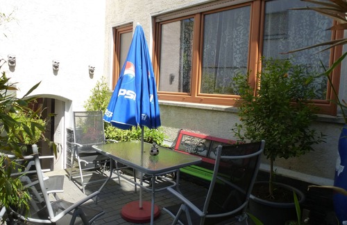 Braubach Apartment | Cozy Apartment with Pool in Braubach am Rhein - Rated 9.4