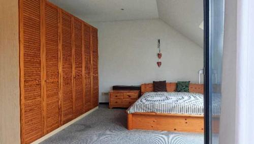 Heideviertel Apartment | Cozy Family Apartment with Pet and Child-Friendly Amenities