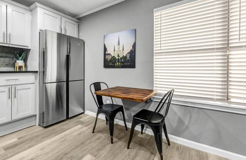 College Station Apartment | Pet-Friendly Retreat: 2 Bedrooms Near A&M with King Beds