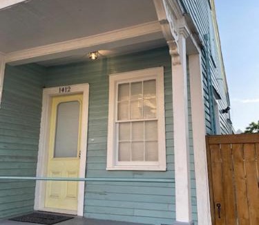 Lower Garden District Apartment | Welcoming Big Easy Cottage: Pet-Friendly & Family Approved