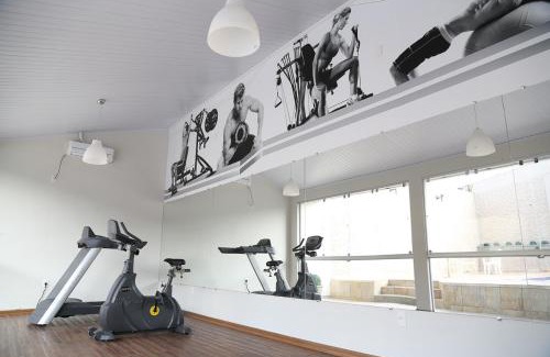 Bosque Hotel | Comfortable Stay at Big Executive Hotel with Pool Access