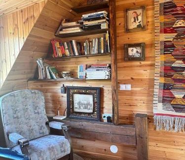 Breb House | Family-Friendly Apartment at Breb's Cosy Barn - Rated 10/10