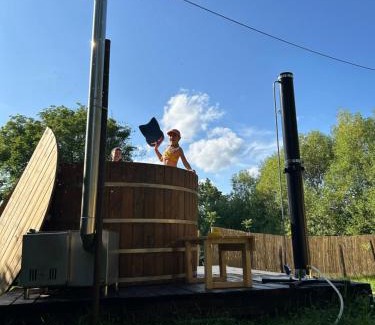 Breb House | Family-Friendly Apartment at Breb's Cosy Barn - Rated 10/10