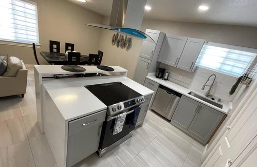 El Paso House | Family-Friendly Duplex A+B Awaits Your Arrival - 4 Star