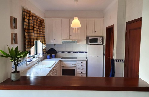 Mira Apartment | Family-Friendly Big Fish 2 Beach Apartment with Ocean Views