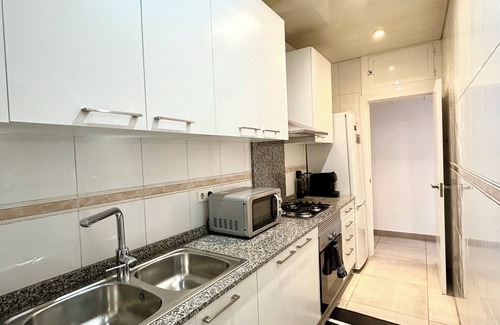 Navas Apartment | Quiet Retreat in La Sagrera with Pet-Friendly Amenities