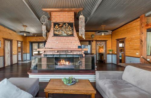 Big Hill House | Rustic Retreat at Big Hill: Pet & Child Friendly Getaway