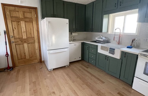 Clearview House | Historic Collingwood Home with Mountain Views & Pet Friendly