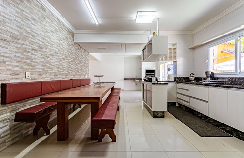 Governador Celso Ramos House | Guest Rated: 10/10 Big House with Pool & Spa Amenities