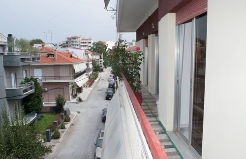 Trikala Apartment | Convenient Home Near Meteora Monasteries with Ocean View