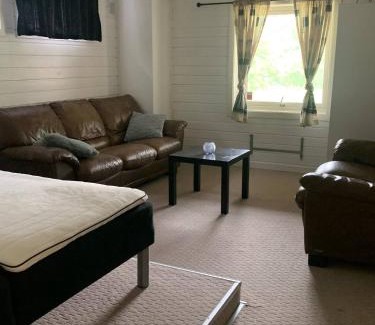 Flakstad House | Inviting Retreat in Beautiful Napp, Lofoten - Family Friendly