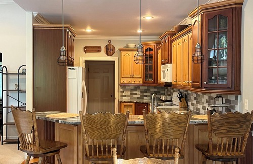 Roach House | Stunning Lakefront Family Retreat with Spa & Hot Tub