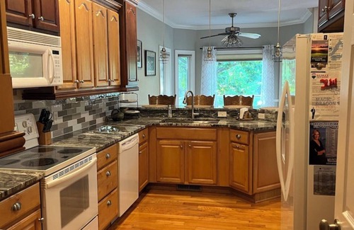 Roach House | BIG ISLAND TIME Lakefront Family Vacation Home-4 Bd-3.5 Bth-Sleeps15-Cove-Dock
