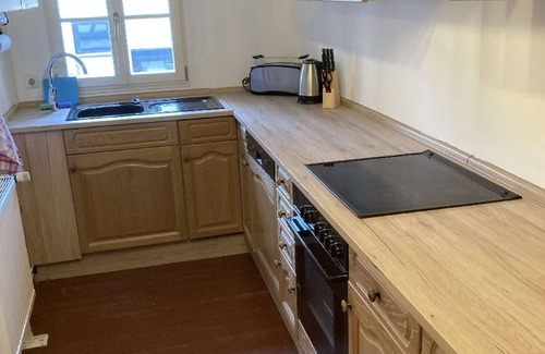 Nuremberg Old Town Apartment | Family-Friendly Big Living Suite Kaiser Karl with Kitchen