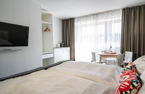 Gesundbrunnen Hotel | Experience BIG MAMA Berlin: Relaxing Spa & Family-Friendly Stay