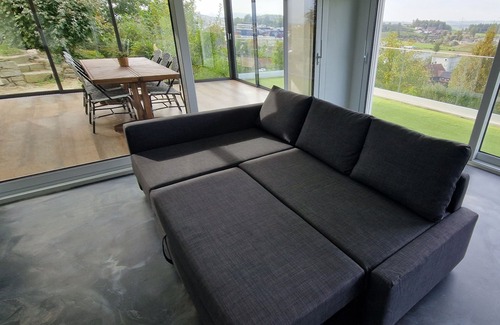 Dierikon Apartment | Big Premium Loft with View, Washer, Parking, Kitchen, Tub