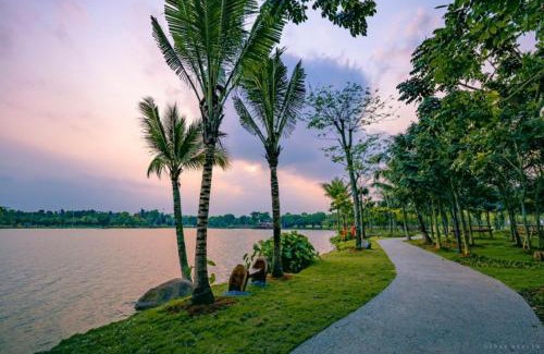 Van Giang Apartment | Scenic River View Apartment with Pool & Breakfast Included