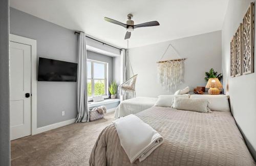 Wimberley House | Big Red Chicken Estate