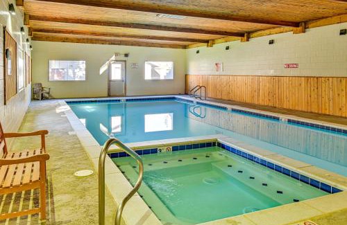 Big Sky Apartment | Big Sky Condo with Golf Course View, Steps to Town