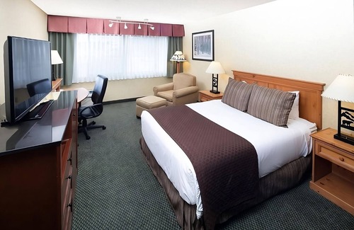 Kalispell Hotel | Cozy Big Sky Getaway Steps from Glacier National Park