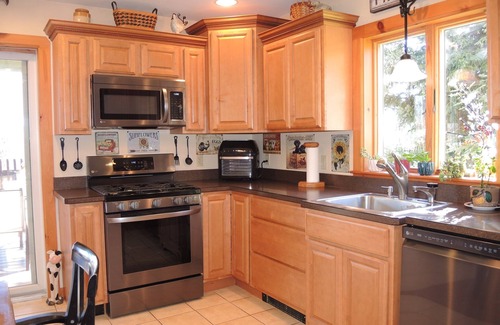 Laurens House | Serene Big Sky Retreat with Pool near Gilbert Lake Park