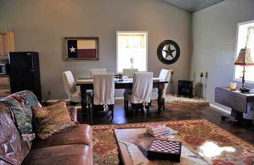 Doss House | Big Sky Guest House - Sleep Under the Stars in Fredericksburg