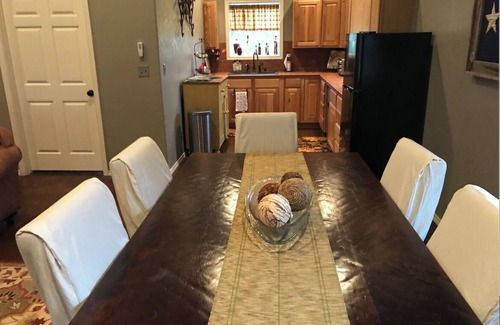 Doss House | Big Sky Guest House - Sleep Under the Stars in Fredericksburg
