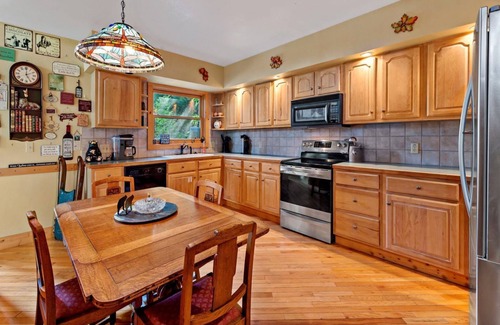 Old Fort Cabin | Big Sky Lodge | Breathtaking Lake Lure Views Await!