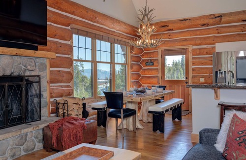 Powder Ridge Cabin | Unforgettable Powder Ridge Cabin with Pool and Hot Tub