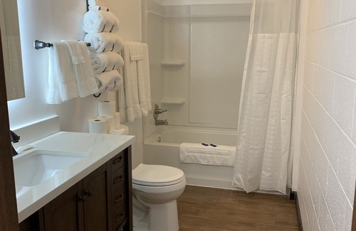 Jamestown Cabin | Discover Big South Fork Lodge: Family-Friendly Retreat