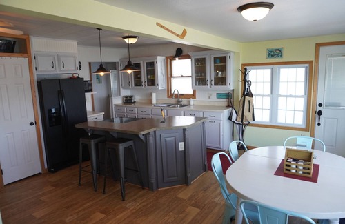 Ortonville House | Lakefront Family Cabin at Big Stone Lake - Guest Rated 10/10